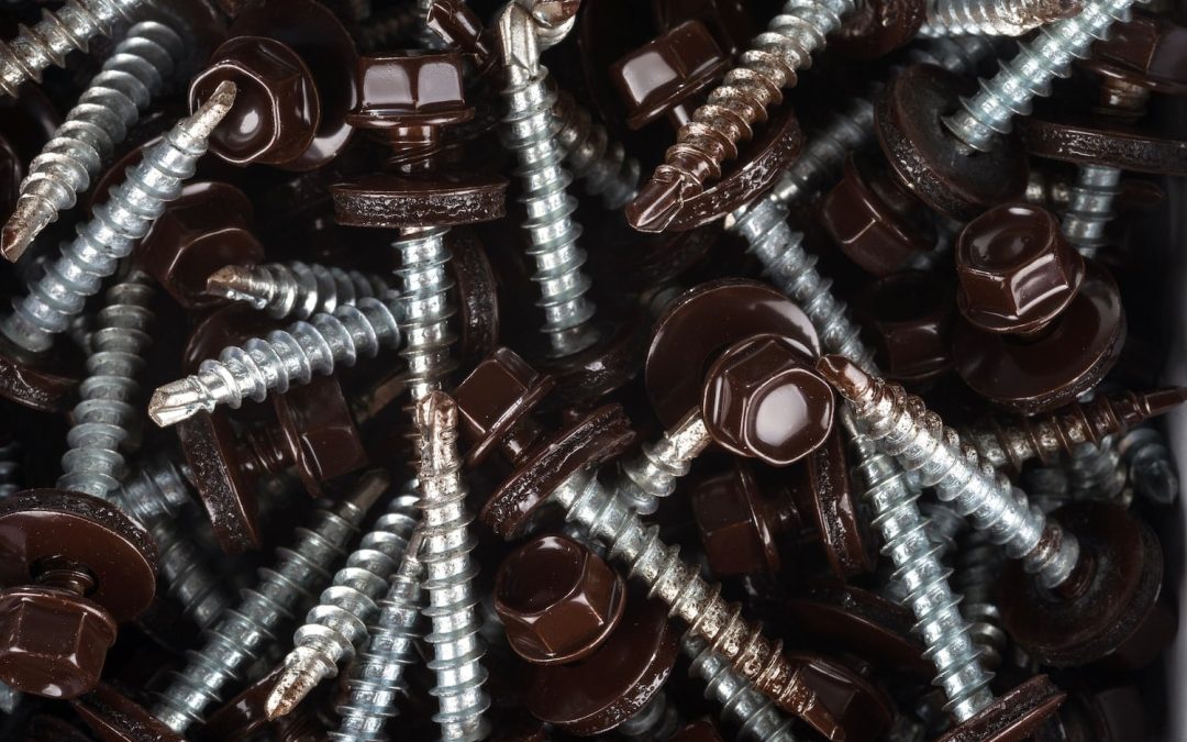 Metal Roof Screw Pattern: Standing Seam vs. Corrugated Metal