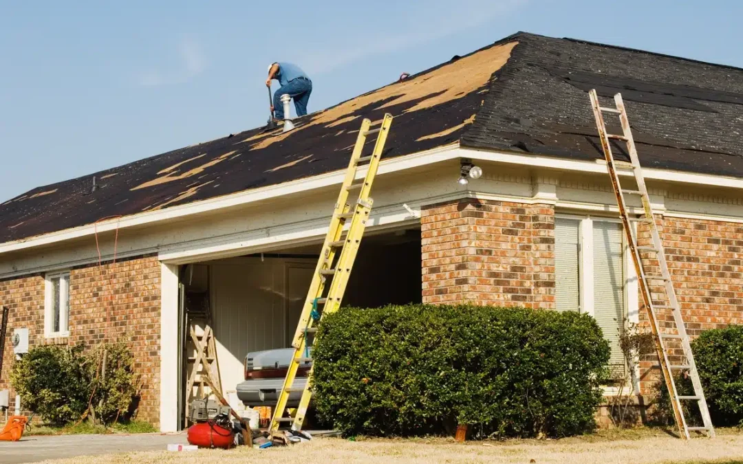 6 Emergency Roof Repair Tips (Homeowner’s Guide)