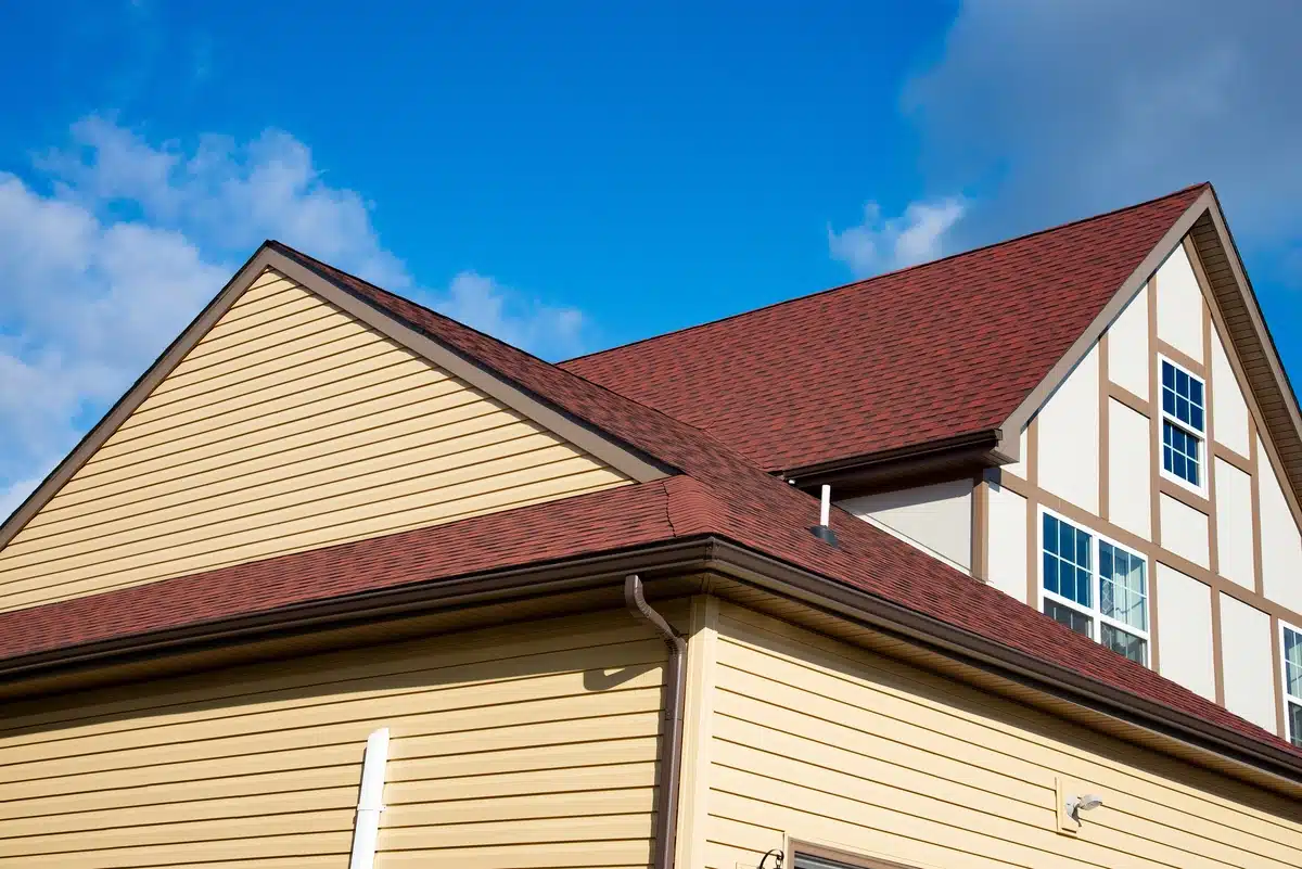 red asphalt shingles on house vinyl siding house with red asphalt shingle roof